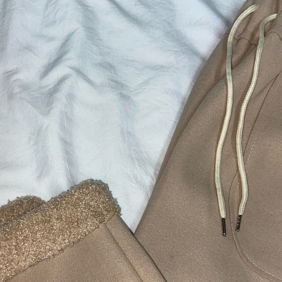 Teddy Sweater & Pants Set - Teen - Small - Hoodie - Brown - Cream - Picture 7 of 7